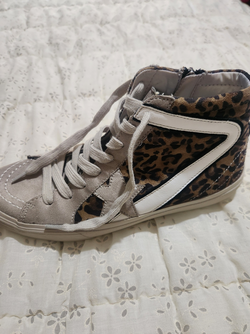 ShuShop Leopard-Pattern High Top Sneaker in Beige and Brown